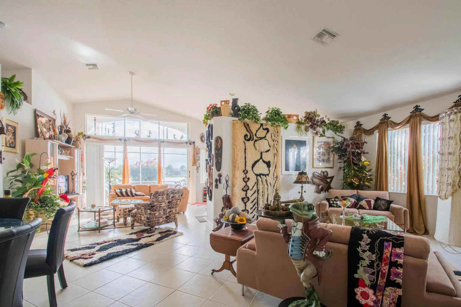 Lake-view home in Venetian Isles, Boynton Beach